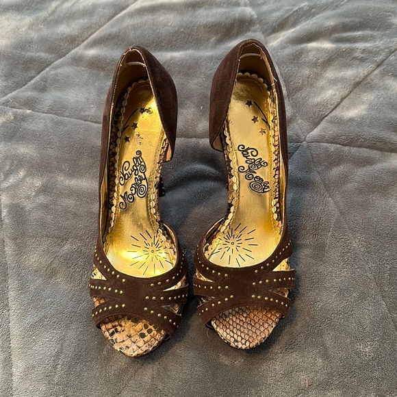 Naughty Monkey heels - Picture 1 of 5